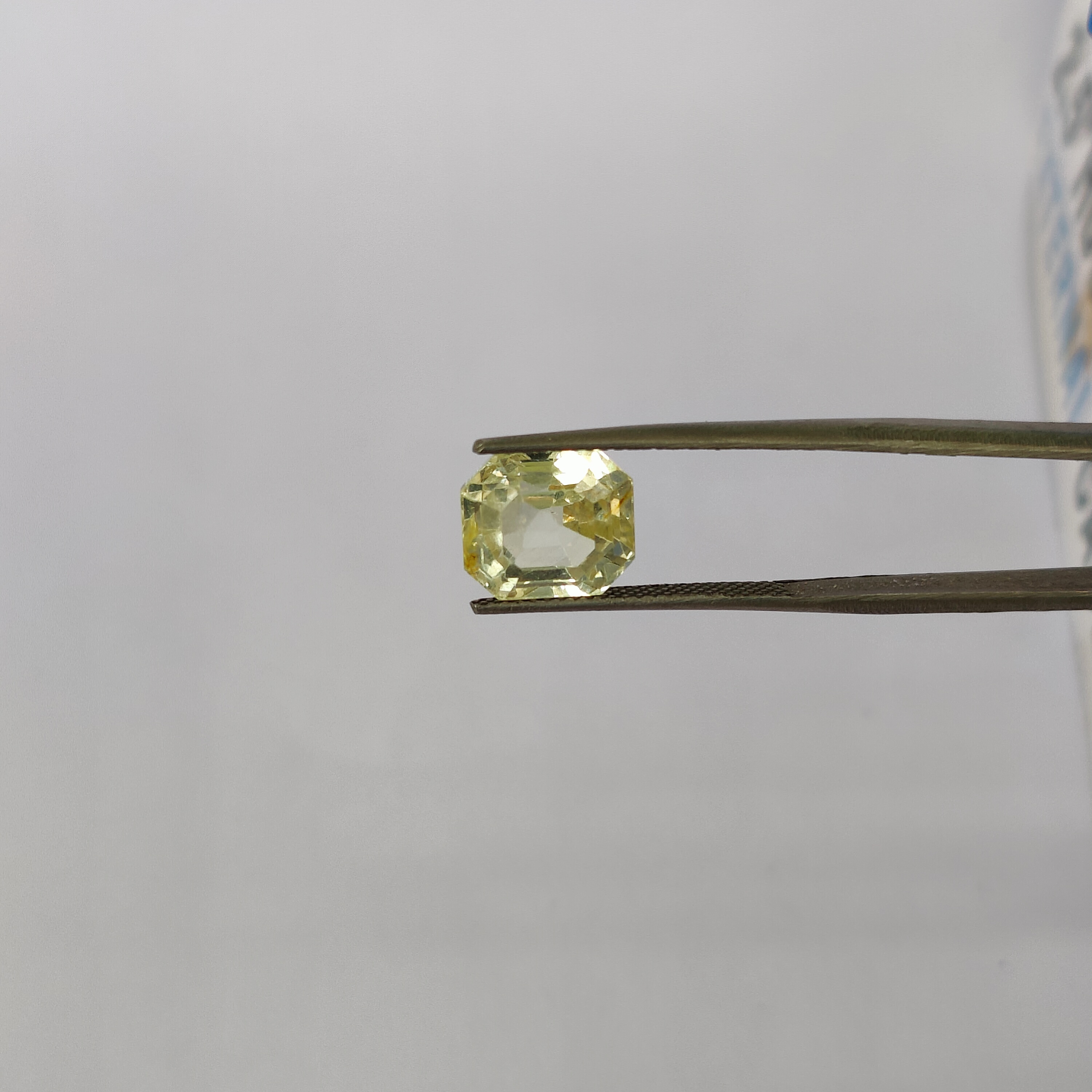 YELLOW SAPPHIRE DEEP YELLOW NATURAL POKHRAJ